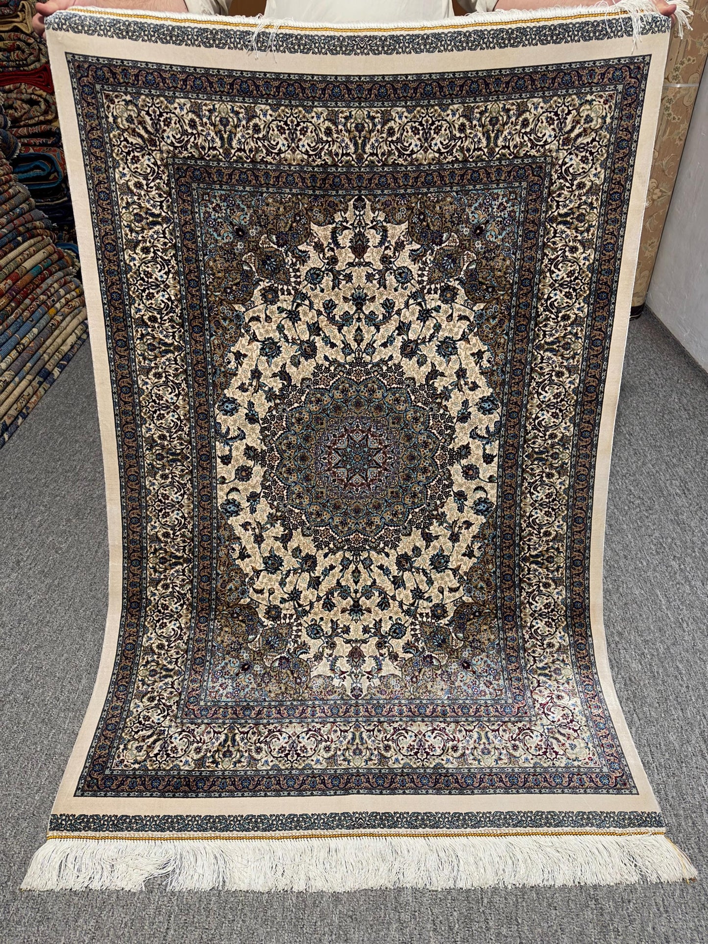 Authentic Persian Silk Rug–Intricate Medallion and Floral Patterns,Exquisite Oriental Silk Rug – Perfect for Living Room or Office Decor.