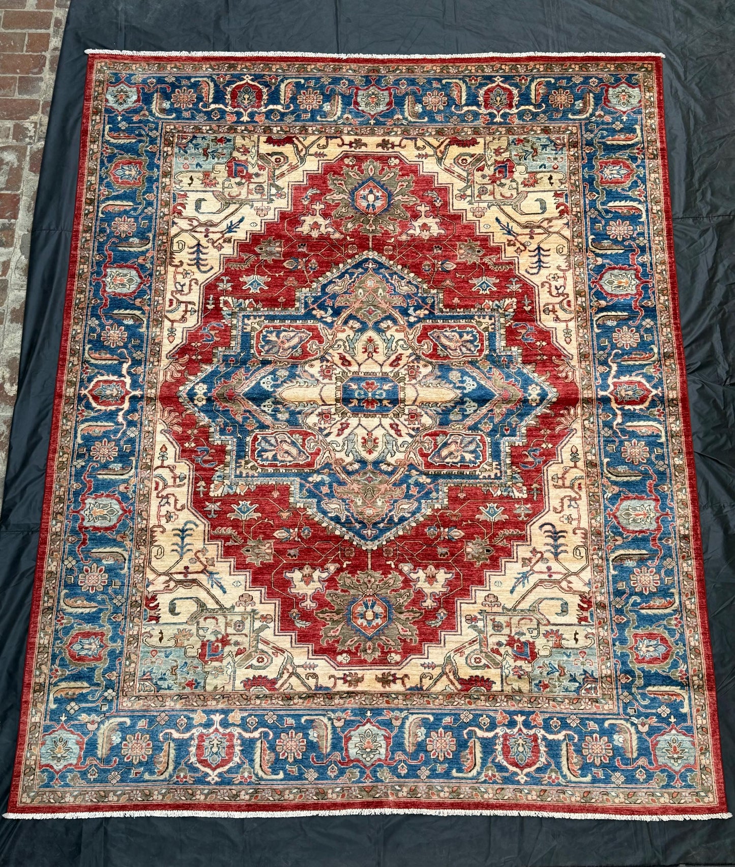 Handmade Heriz Rug,Vintage Heriz Persian Rug,Luxury Persian Heriz Rug,Large Heriz Rug,Hand-Knotted Red and Blue Wool Carpet,Rustic Heriz Rug