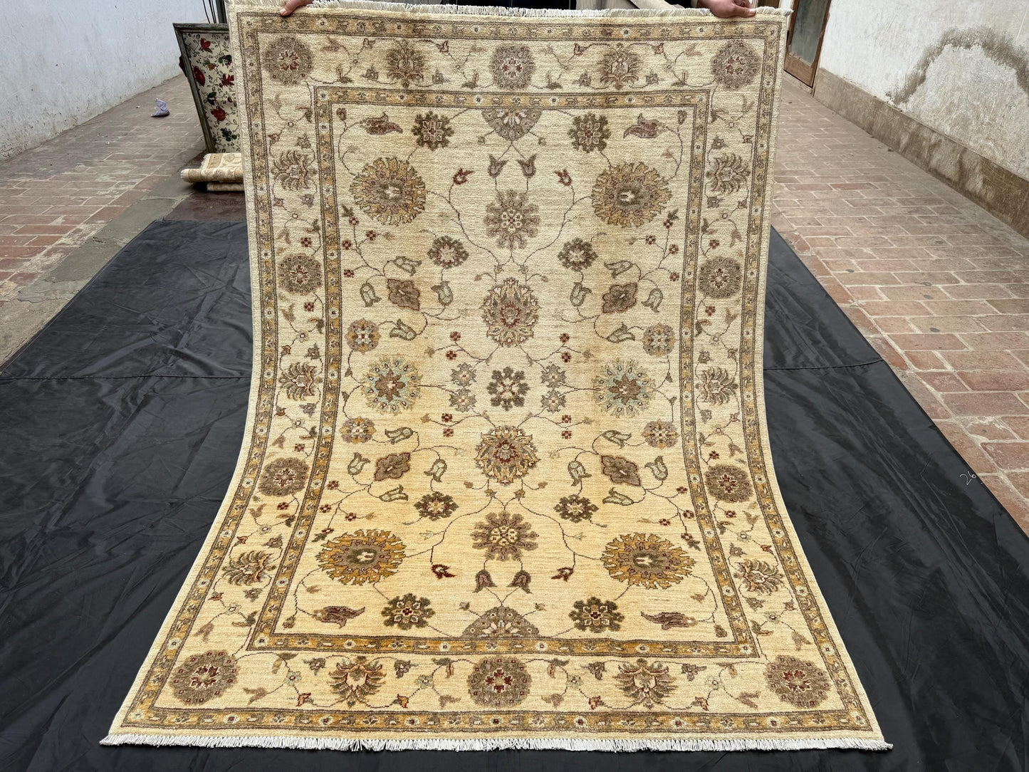 Traditional Handmade Cream Rug,Neutral Floral Patterns,Living Room Decor,Handmade Cream Beige Area Rug ,Traditional Floral Design.