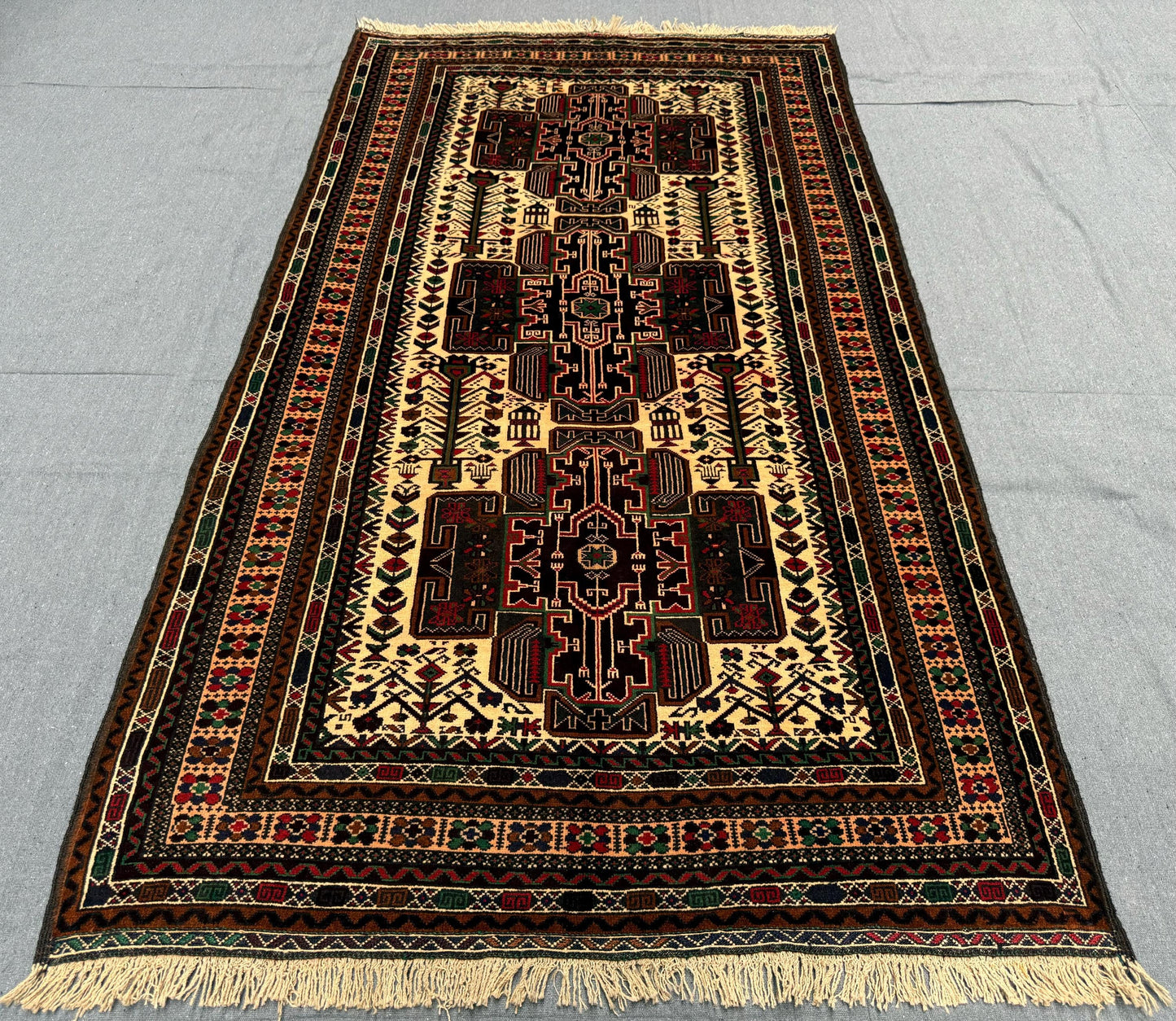 Handmade Turkish Rug-Tribal Wool Carpet with Intricate Geometric Patterns,Traditional Turkish Rug-Handwoven Wool Rug with Bold Tribal Motifs