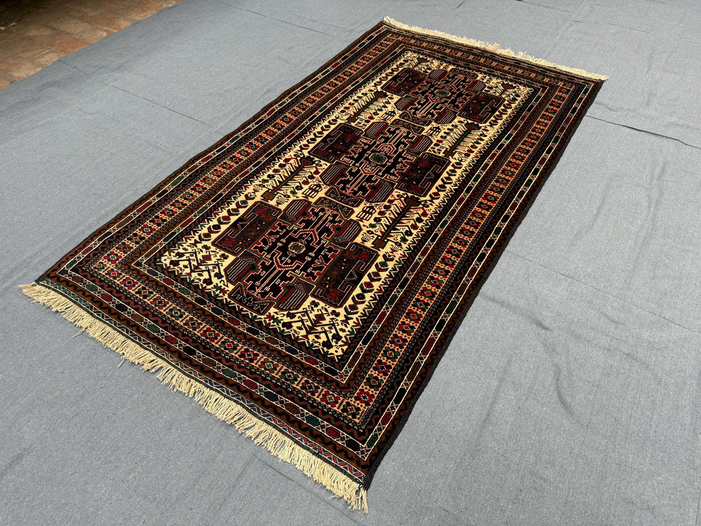 Handmade Turkish Rug-Tribal Wool Carpet with Intricate Geometric Patterns,Traditional Turkish Rug-Handwoven Wool Rug with Bold Tribal Motifs