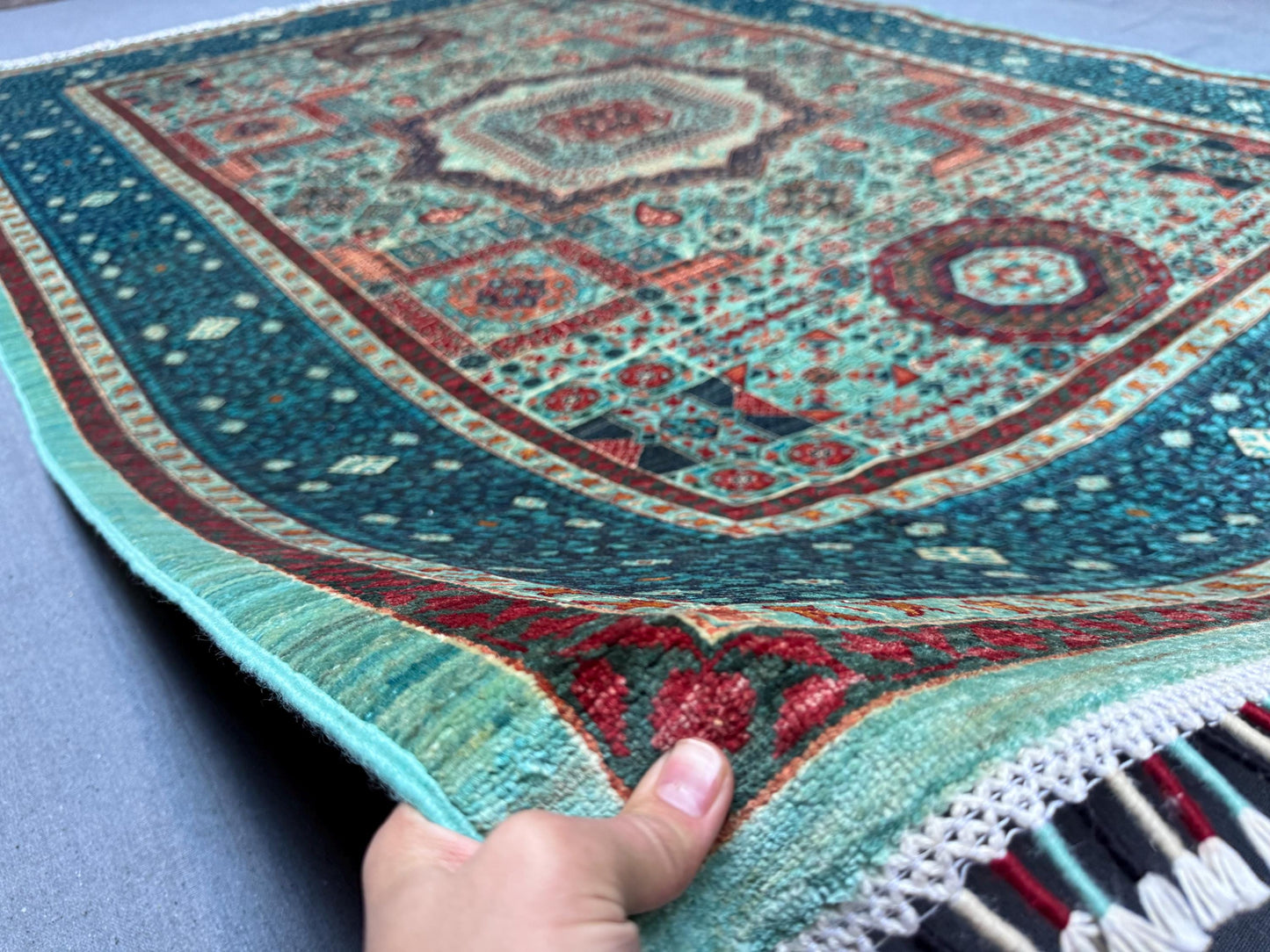 7x9 Unique Handwoven Oriental Rug - Vibrant Colors and Classic Patterns,Large Handmade Oriental Wool Rug - Exquisite Artisan Craftsmanship.