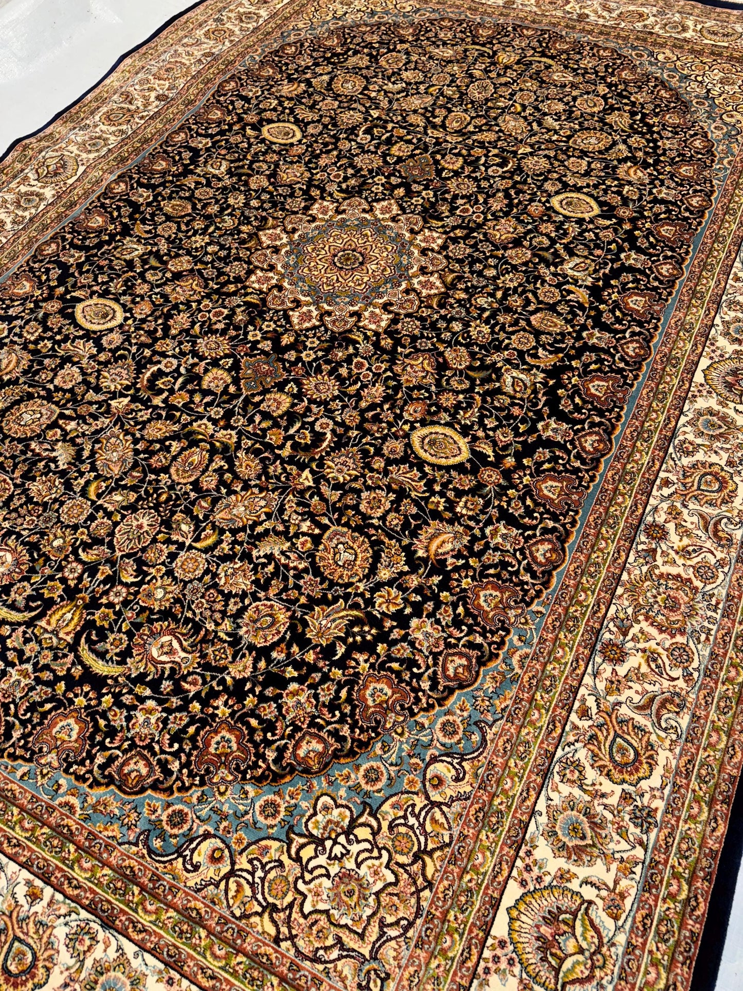 5x7 Persian Silk Rug | Intricate Black and Gold Floral Design,Luxury Persian Silk Rug,Persian-Style Silk Rug,Persian Oriental Floral Carpet.