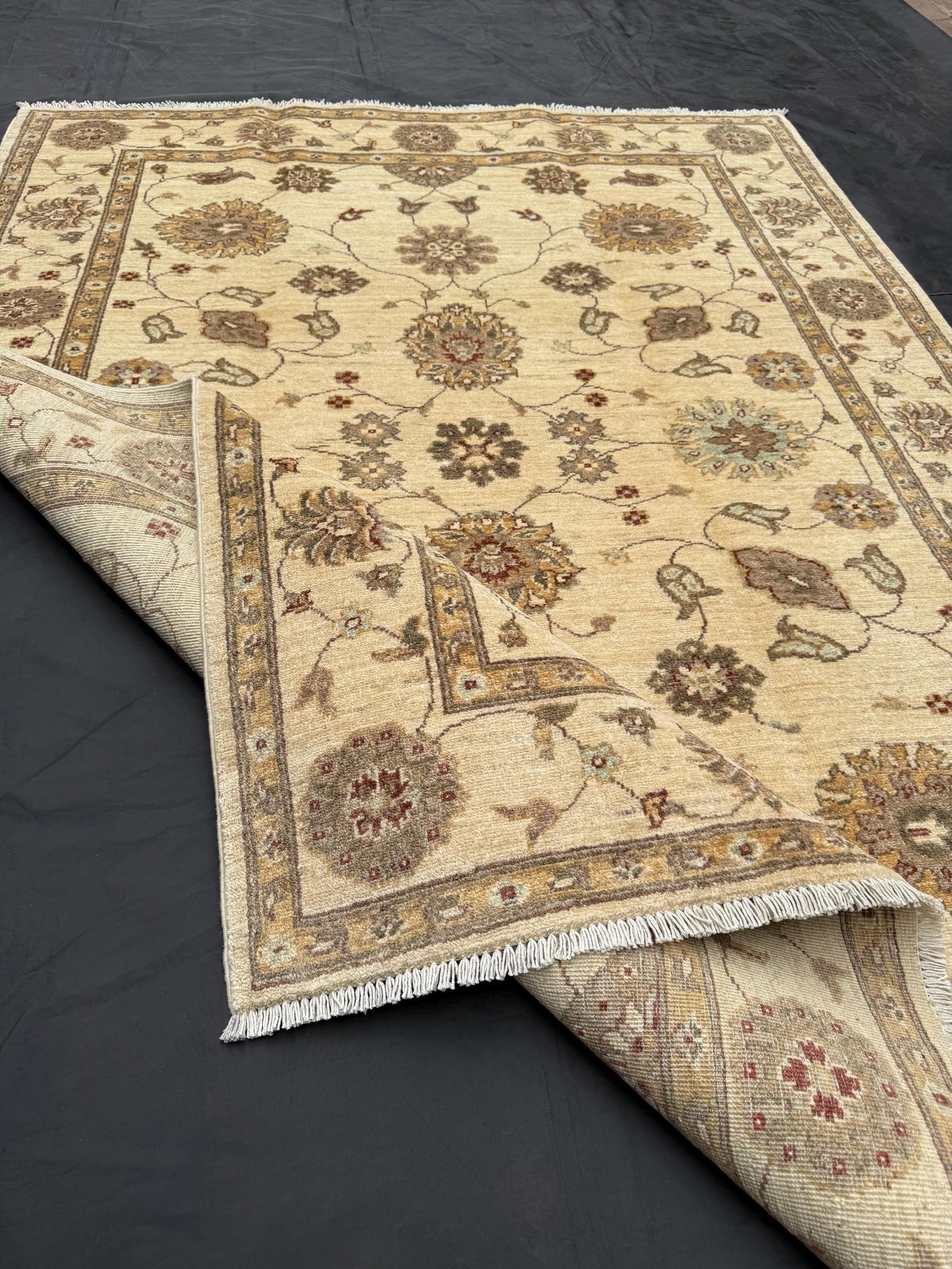 Traditional Handmade Cream Rug,Neutral Floral Patterns,Living Room Decor,Handmade Cream Beige Area Rug ,Traditional Floral Design.