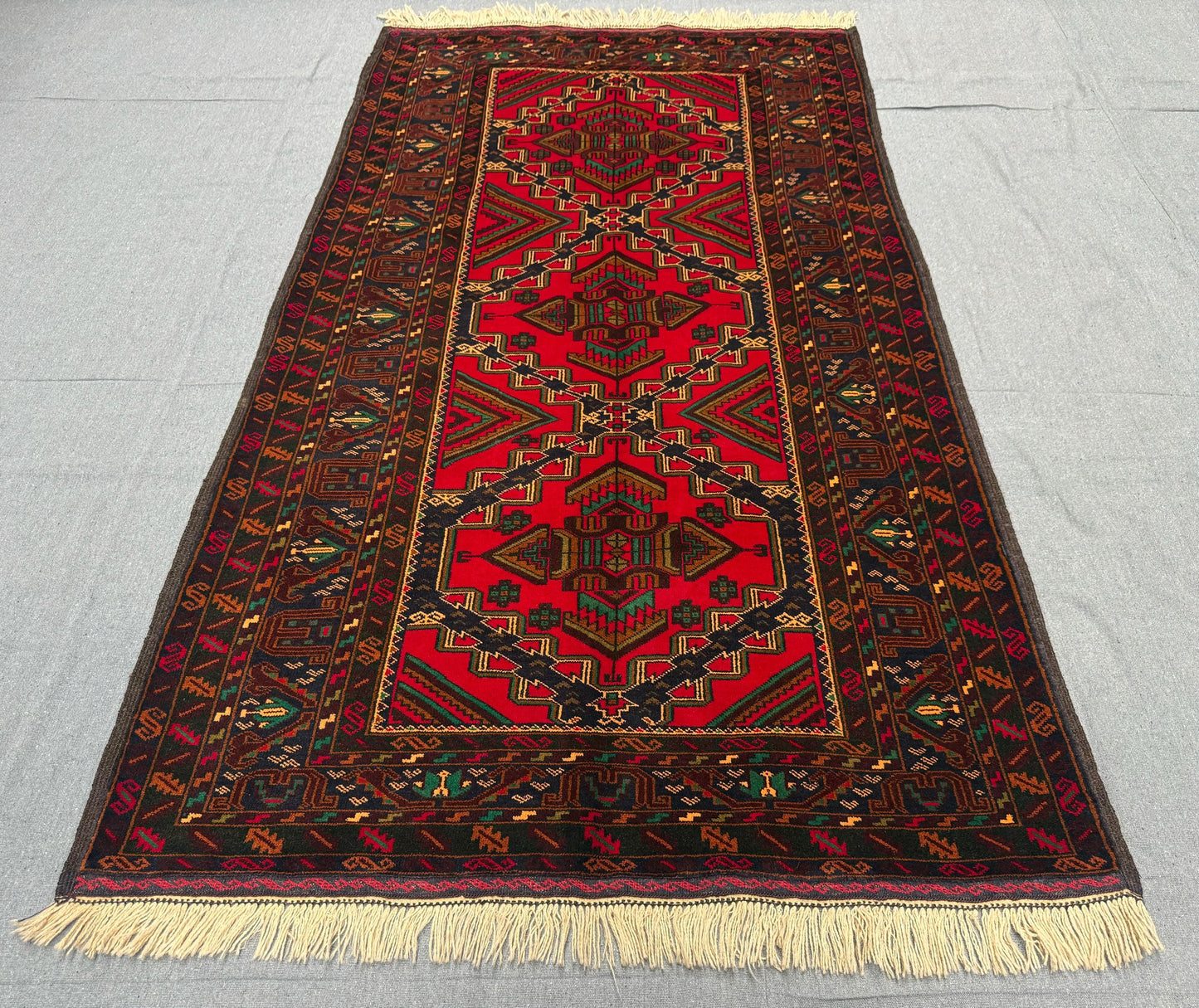 Handmade Turkish Rug-Bold Red Geometric Wool Carpet with Tribal Patterns,Traditional Handwoven Turkish Rug-Vibrant Red and Black Wool Carpet