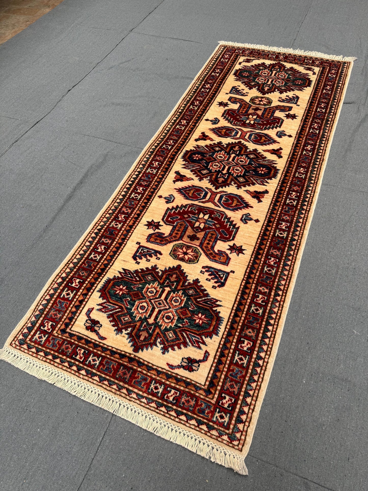 Beige Handmade Runner Rug - Wool Carpet with Tribal and Bohemian Patterns,Luxury Runner Rug - Wool Carpet with Intricate Geometric Design