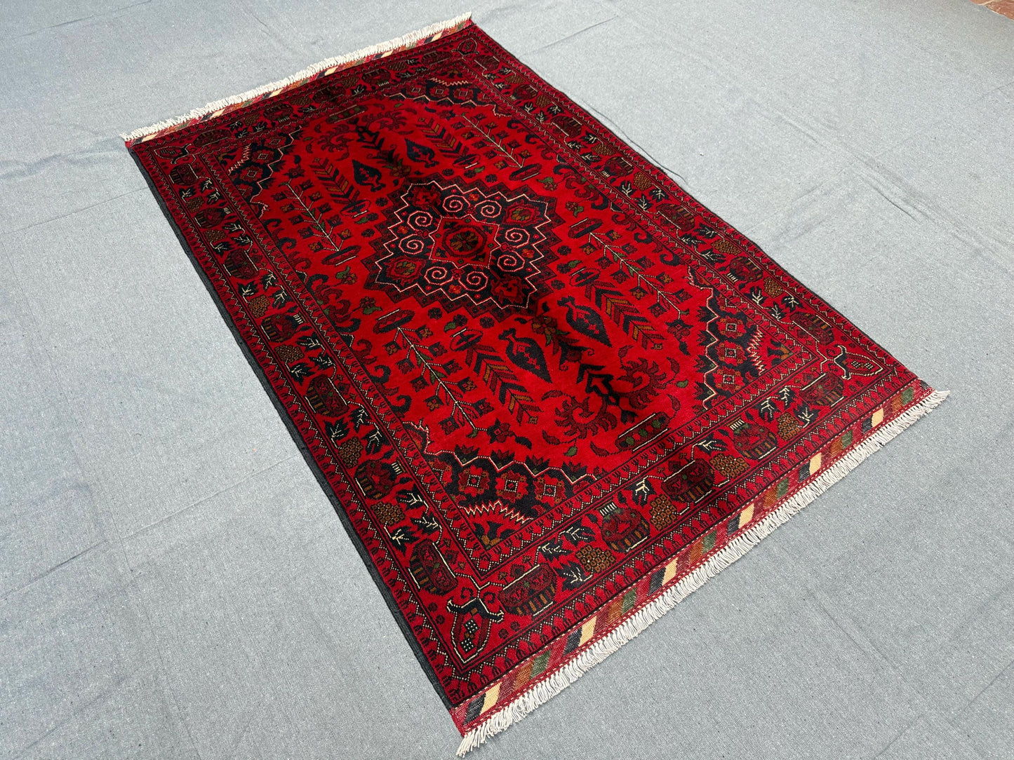 Luxury Handmade Red Wool Rug-Statement Carpet for Rustic and Modern Spaces,Handwoven Red Oriental RugAuthentic Handwoven Red Rug.Bedroom rug