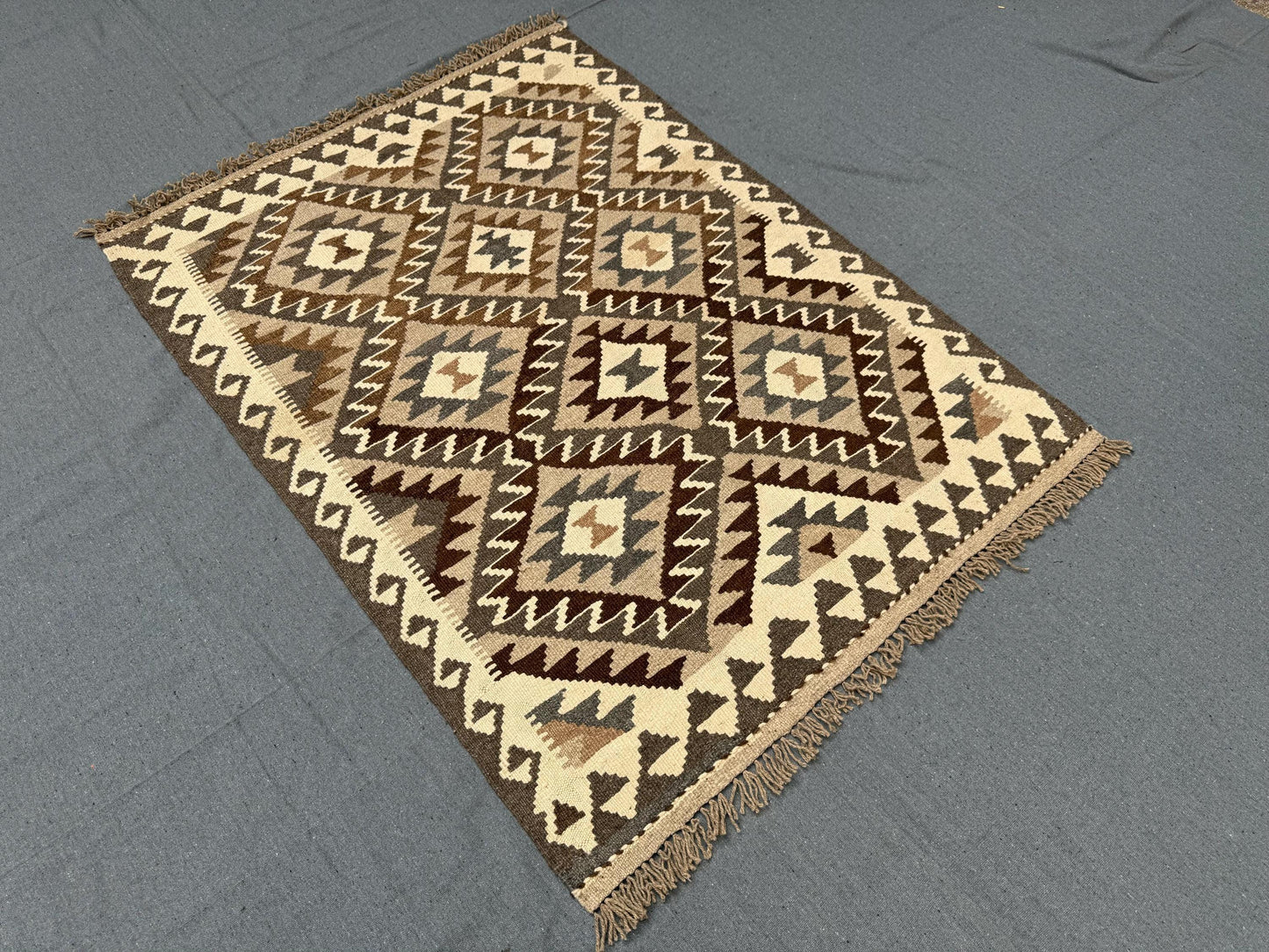 Reversible Handmade Kilim Rug - Geometric Wool Flatweave in Neutral Earthy Tones,Traditional Turkish Kilim Rug,Small Area Kilim Rug.