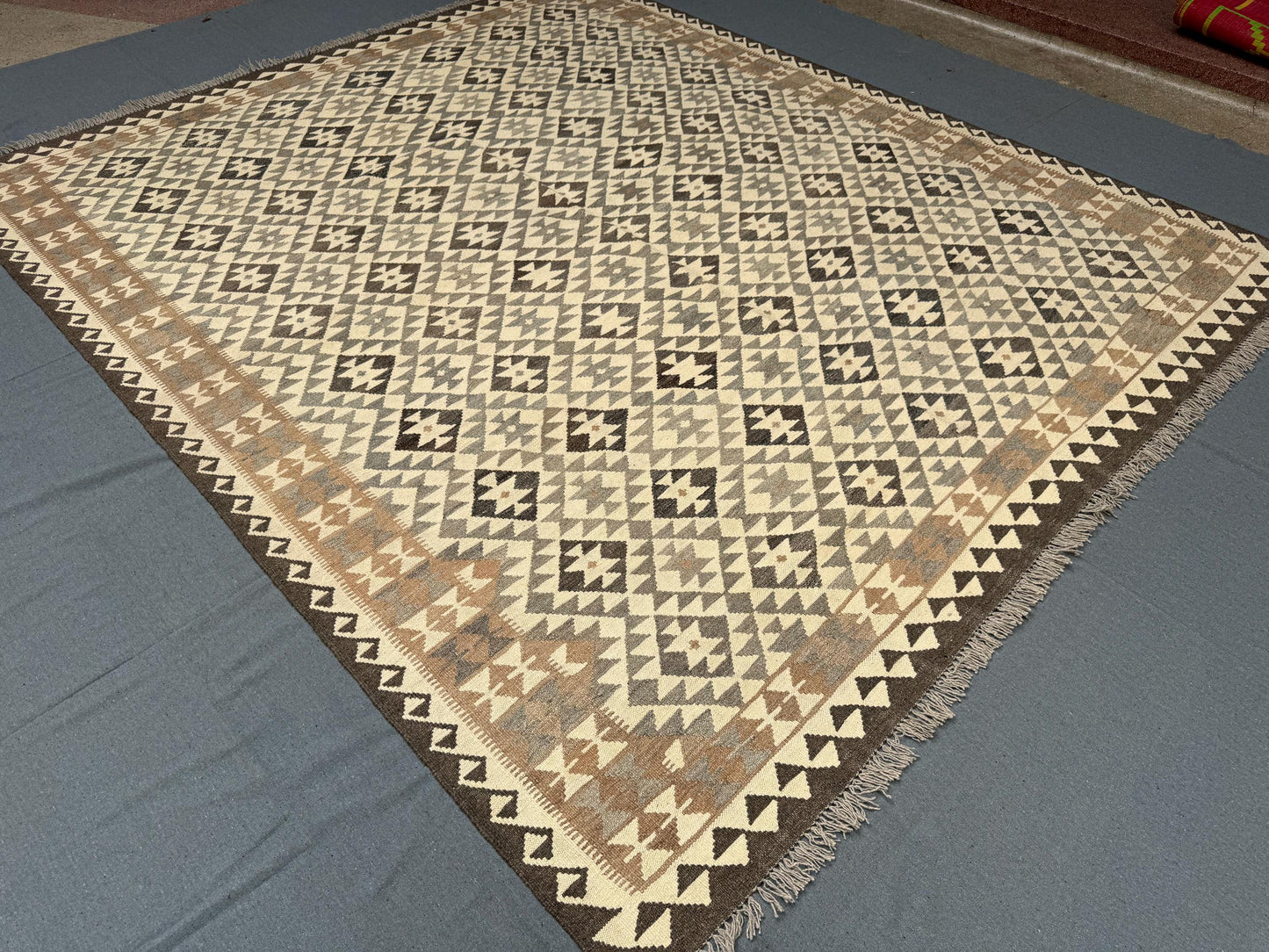 8x10 Handmade Kilim Rug-Geometric Wool Flatweave Beige and Brown,Turkish Kilim Rug with Neutral and Vibrant Accents.8x10 Kilim Rug