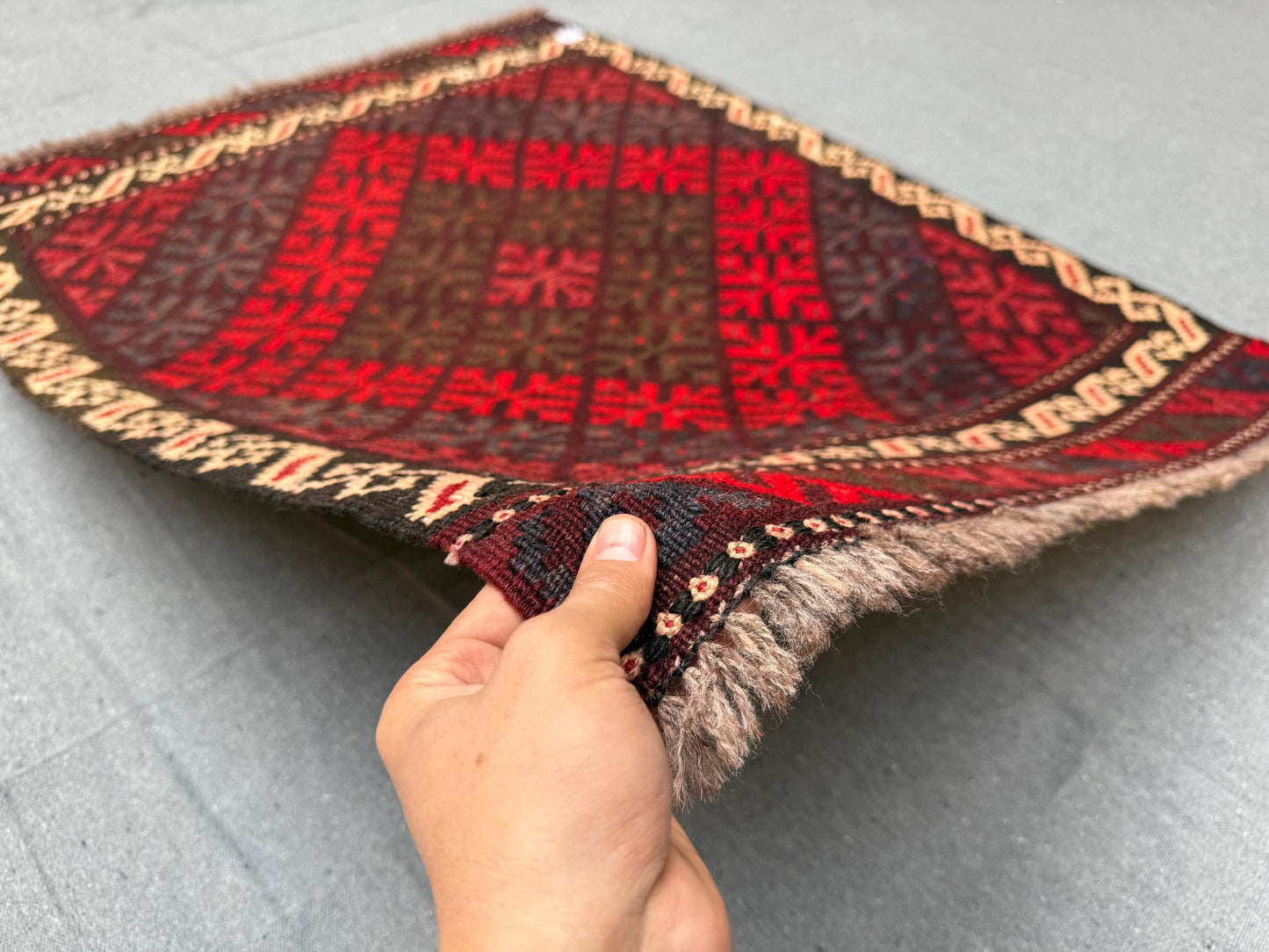 Handwoven Vintage Red Small Kilim Wool Rug,Small Afghan Kilim Rug,Small Vintage Kilim rug for gift,Vibrant red kilim rug,Kilim Accent