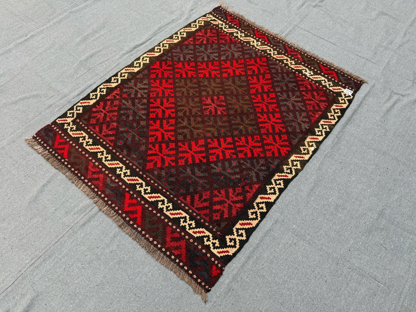 Handwoven Vintage Red Small Kilim Wool Rug,Small Afghan Kilim Rug,Small Vintage Kilim rug for gift,Vibrant red kilim rug,Kilim Accent