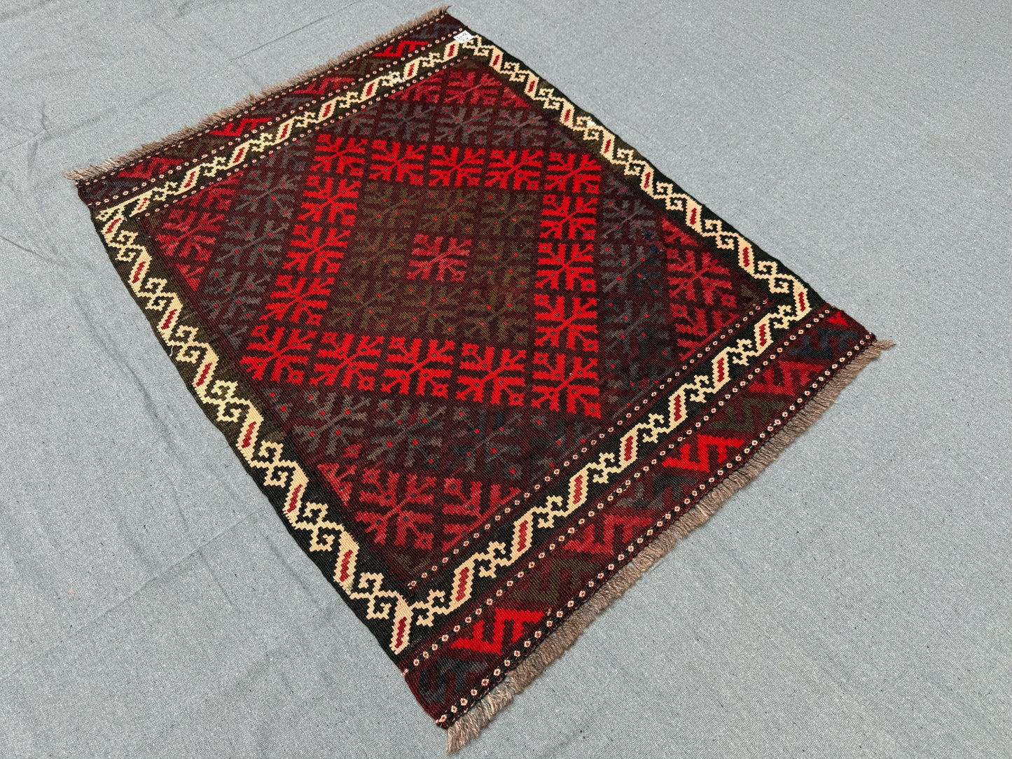 Handwoven Vintage Red Small Kilim Wool Rug,Small Afghan Kilim Rug,Small Vintage Kilim rug for gift,Vibrant red kilim rug,Kilim Accent