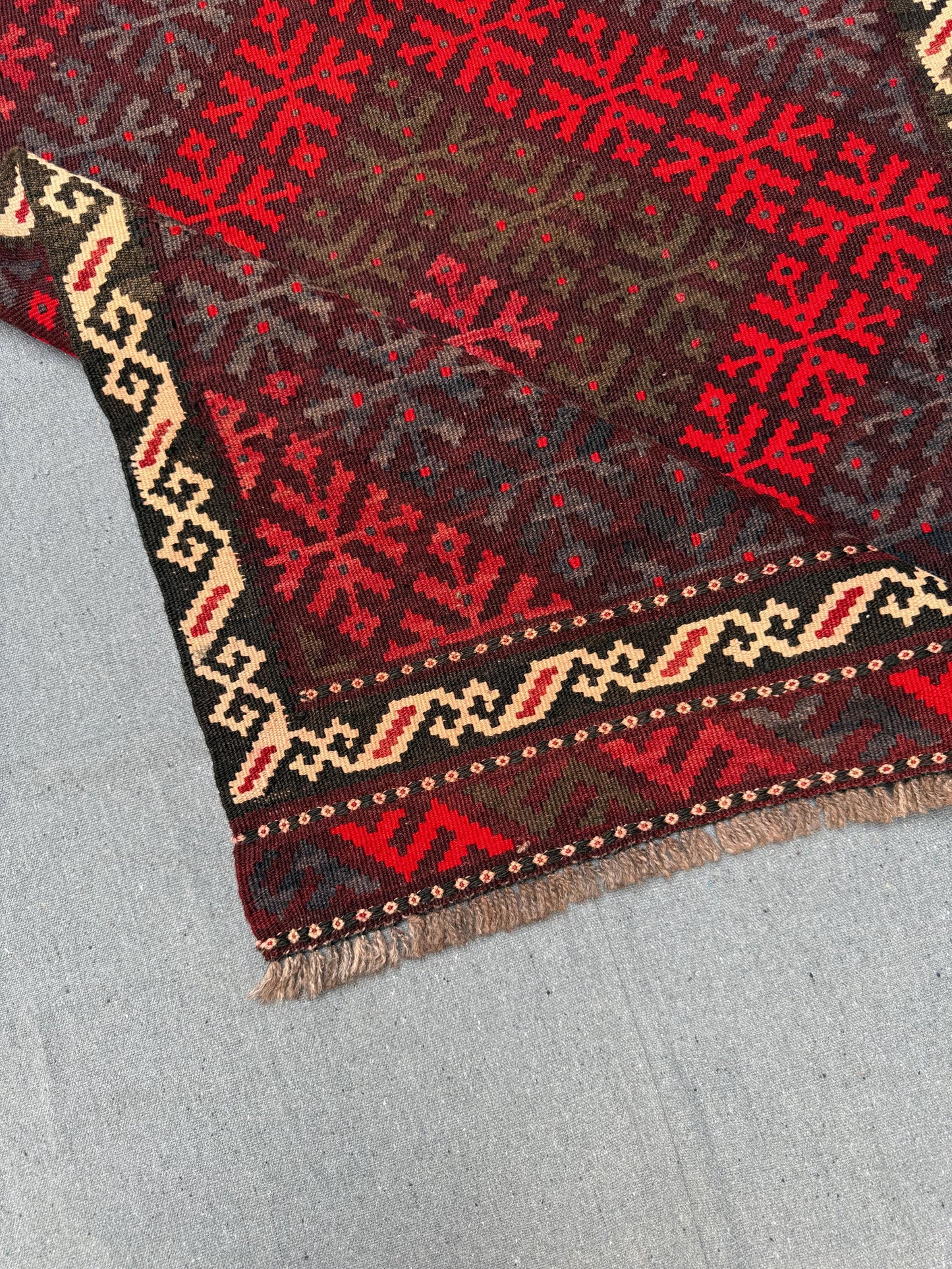 Handwoven Vintage Red Small Kilim Wool Rug,Small Afghan Kilim Rug,Small Vintage Kilim rug for gift,Vibrant red kilim rug,Kilim Accent