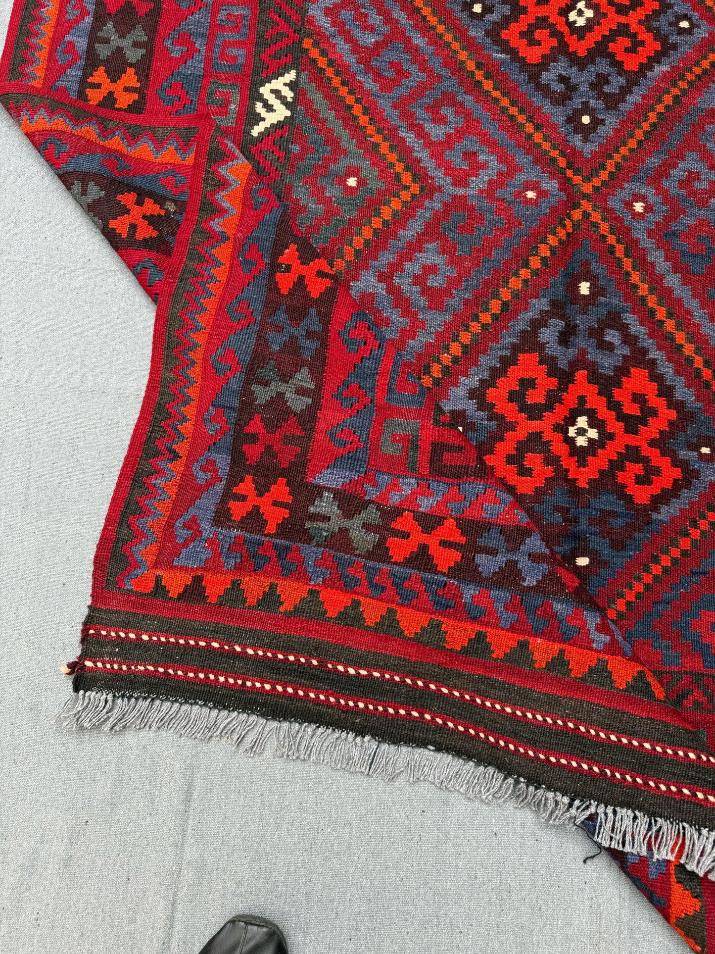 Handmade 5x8 Vintage Turkish Kilim Rug - Red and Blue Tribal Design,Red and Blue Handmade Kilim Rug - 5x8 Vintage Turkish Carpet,Vintage