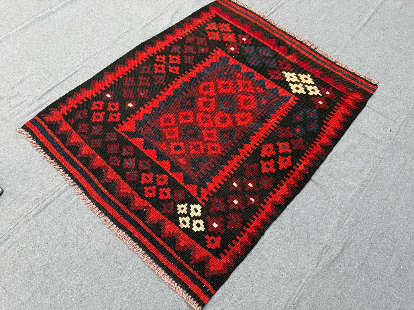 Handmade Vintage Red and Black Kilim Rug,Turkish Tribal Handmade Kilim Rug,Vintage Turkish Kilim Rug,3x4 Small Kilim Rug for gift,Vintage.