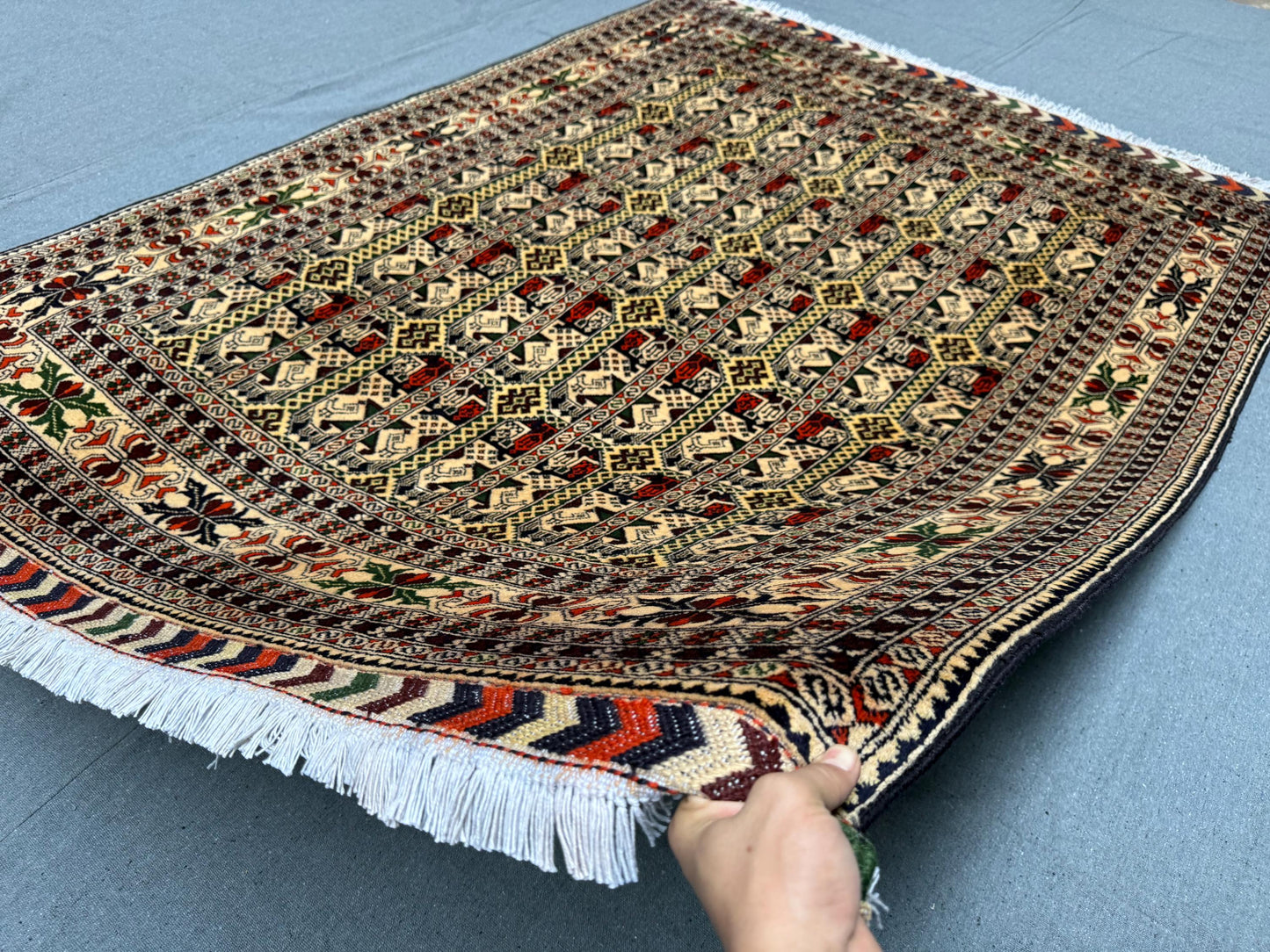 Handmade Oriental Rug –5x7 ft Traditional Wool Carpet with Floral & Geometric Patterns,Wool Carpet with Intricate Tribal Designs,Vintage rug