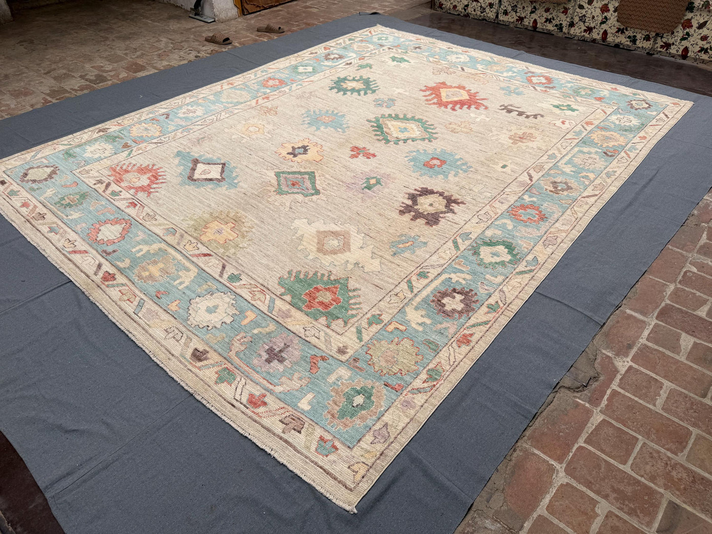 Handmade Turkish Oushak Rug 9x12 ft – Luxurious Wool Carpet with Intricate Floral Patterns and Neutral Pastel Tones for Large Spaces