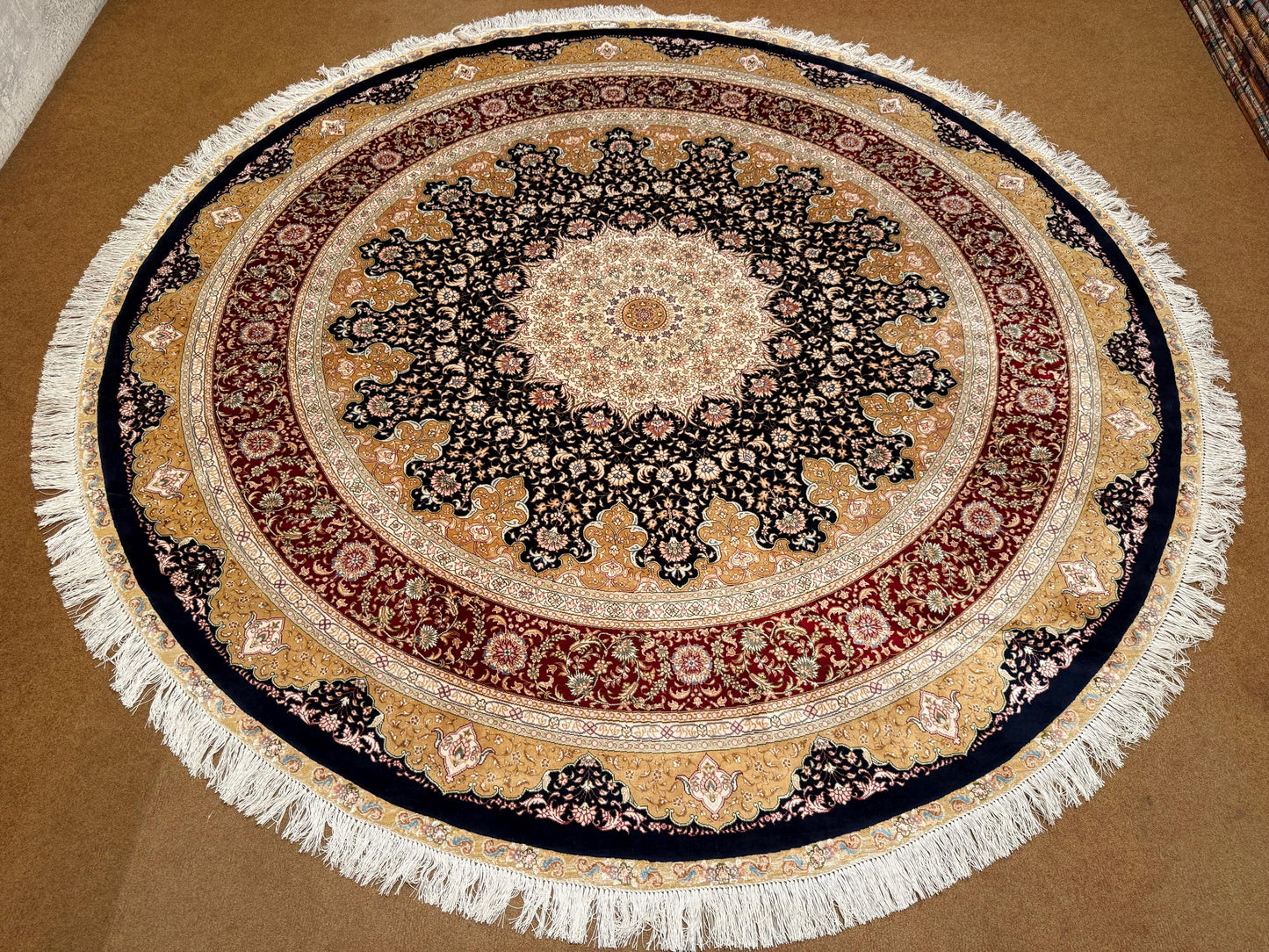 Luxury Handmade Round Silk Rug–Elegant Oriental Pattern,Authentic Persian Round Silk Rug – Handcrafted Luxury,Persian Artwork,Round Area rug