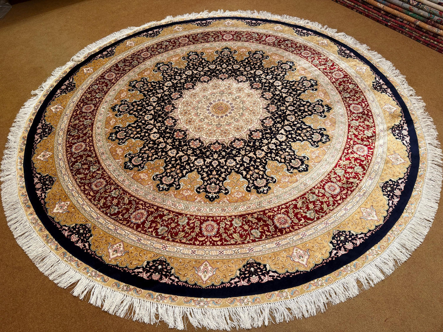 Luxury Handmade Round Silk Rug–Elegant Oriental Pattern,Authentic Persian Round Silk Rug – Handcrafted Luxury,Persian Artwork,Round Area rug