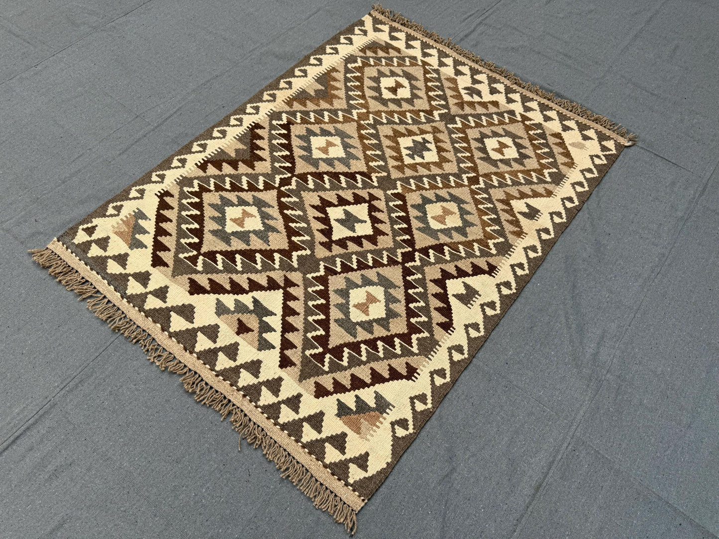 Reversible Handmade Kilim Rug - Geometric Wool Flatweave in Neutral Earthy Tones,Traditional Turkish Kilim Rug,Small Area Kilim Rug.