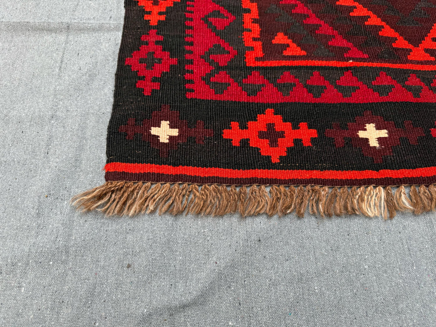 Handmade 5x8 Vintage Turkish Kilim Rug-Red and Black Tribal Design,Traditional 3x5 Turkish Kilim Rug,Vintage Wool Kilim Carpet,Afghan Kilim