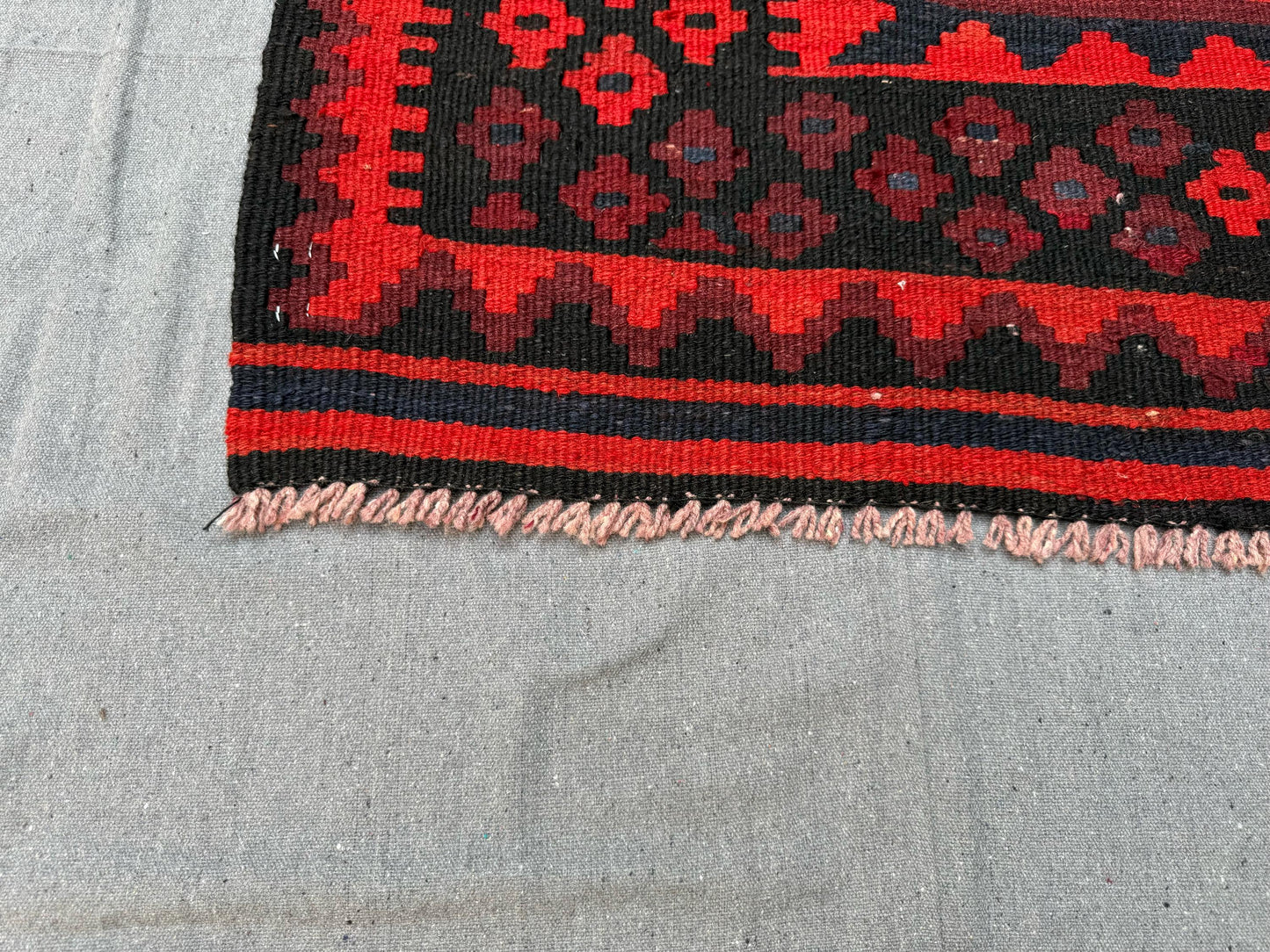 Handmade Vintage Red and Black Kilim Rug,Turkish Tribal Handmade Kilim Rug,Vintage Turkish Kilim Rug,3x4 Small Kilim Rug for gift,Vintage.