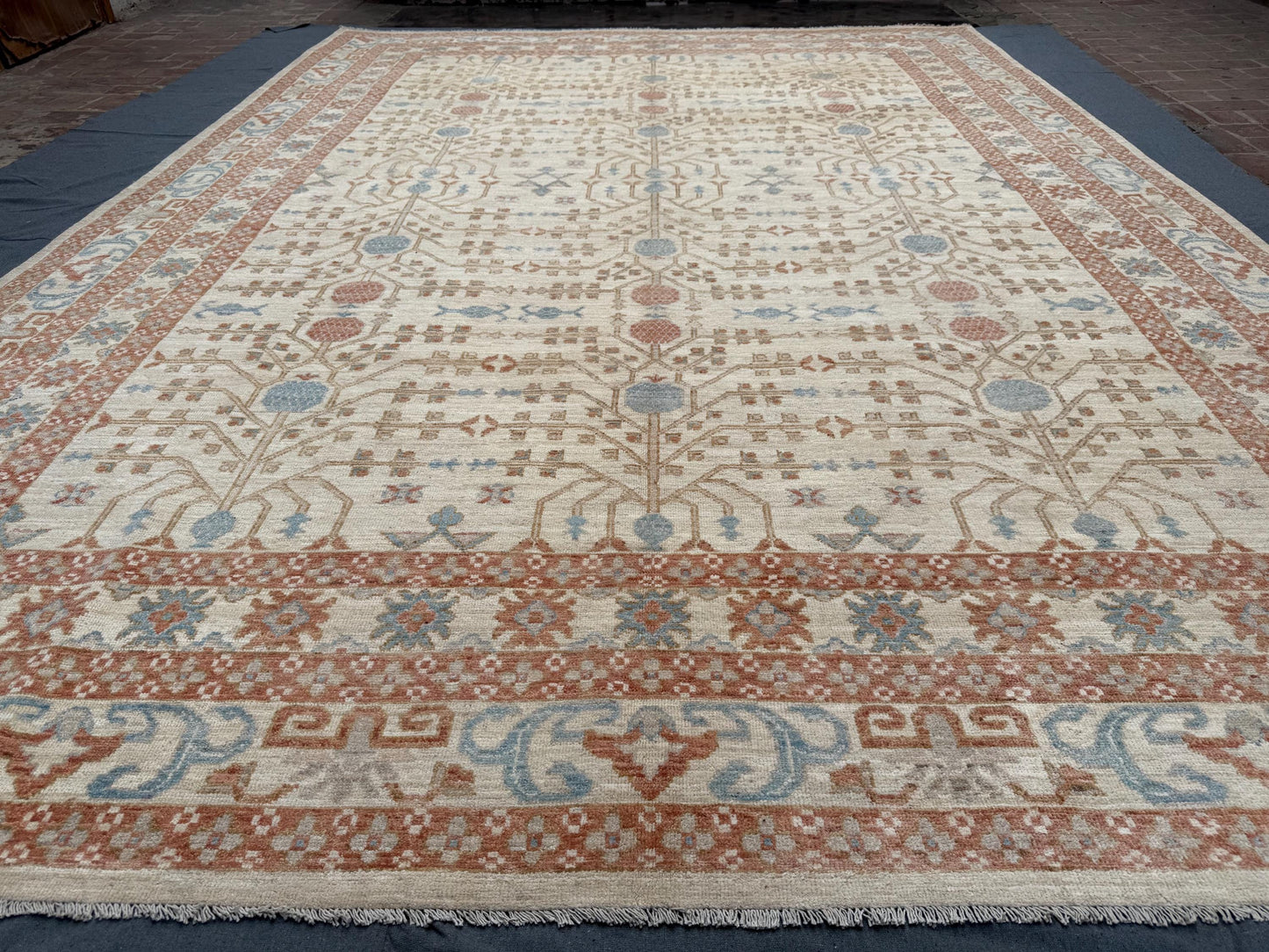 Handmade Turkish Oriental Rug 10x14 ft – Luxurious Wool Carpet with Elegant Floral Patterns in Warm Earthy Tones for Large Spaces